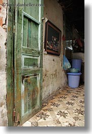 images/Asia/Vietnam/Hanoi/Misc/old-door-n-painting.jpg