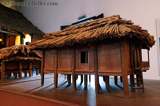 model-of-house-on-stilts-2.jpg