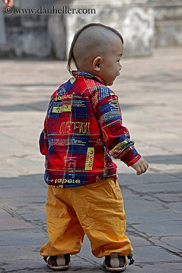 toddler-boy-w-mohawk-04.jpg