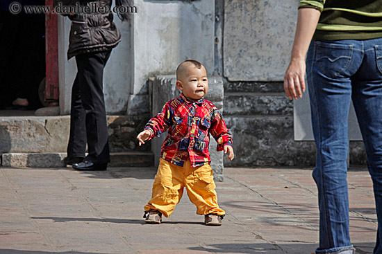 toddler-boy-w-mohawk-05.jpg