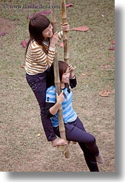 images/Asia/Vietnam/Hanoi/People/Couples/two-women-on-swing.jpg