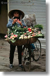 images/Asia/Vietnam/Hanoi/People/Women/flower-vendor.jpg