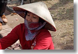 images/Asia/Vietnam/Hanoi/People/Women/woman-in-red-w-conical-hat.jpg
