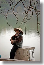 images/Asia/Vietnam/Hanoi/People/Women/woman-sitting-by-water-n-branches-1.jpg
