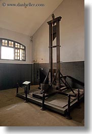 images/Asia/Vietnam/Hanoi/Prison/guillotine-1.jpg
