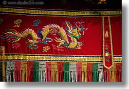 images/Asia/Vietnam/Hanoi/PuppetTheater/dragon-fabric-2.jpg
