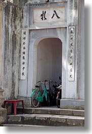 images/Asia/Vietnam/Hanoi/Temples/bike-n-arch.jpg