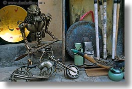 images/Asia/Vietnam/HoiAn/Art/artistic-motorcycle-metal-sculpture.jpg