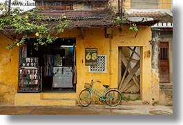 images/Asia/Vietnam/HoiAn/Bikes/bike-by-yellow-wall-1.jpg