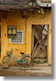 images/Asia/Vietnam/HoiAn/Bikes/bike-by-yellow-wall-2.jpg