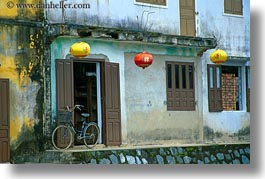 images/Asia/Vietnam/HoiAn/Bikes/bike-n-paper-lanterns.jpg