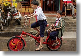images/Asia/Vietnam/HoiAn/Bikes/boy-n-toddler-on-red-bike-2.jpg