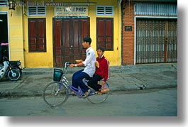 images/Asia/Vietnam/HoiAn/Bikes/boys-on-a-bike.jpg