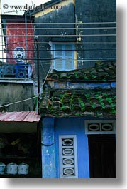 images/Asia/Vietnam/HoiAn/Buildings/chaotic-bldg.jpg