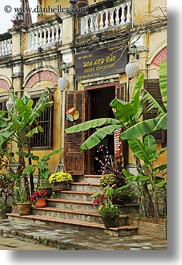 images/Asia/Vietnam/HoiAn/Buildings/palm_trees-n-restaurant-1.jpg