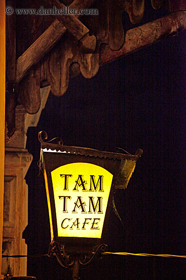 tam_tam-cafe-lantern.jpg