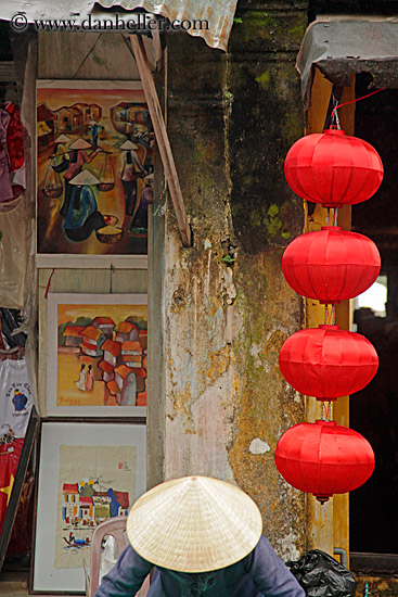 red-lanterns-n-concical-hat-1.jpg