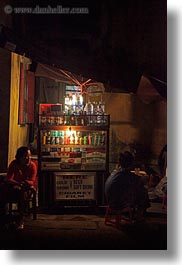 images/Asia/Vietnam/HoiAn/Streets/softdrink-stand-at-nite.jpg
