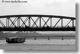 images/Asia/Vietnam/Hue/Boats/ferry-going-under-bridge-bw-2.jpg