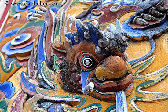 colorful-dragon-bas_relief-3.jpg