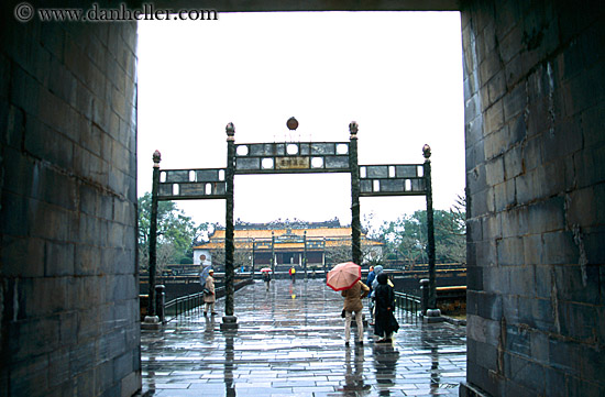 rainy-walkway.jpg