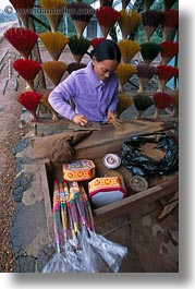 images/Asia/Vietnam/Hue/People/Men/incense-maker-woman.jpg