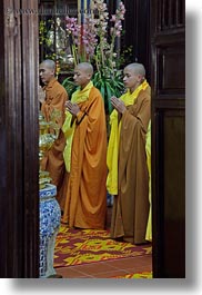 images/Asia/Vietnam/Hue/ThienMuPagoda/monks-praying-thru-doorway-02.jpg
