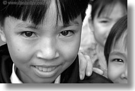 images/Asia/Vietnam/Village/BW/girls-bw-3.jpg