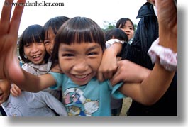 images/Asia/Vietnam/Village/girls-07.jpg