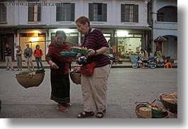 images/Asia/Vietnam/WtPeople/Cynthia/cynthia-n-woman-w-don_ganh-1.jpg