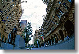 images/Australia/Sydney/Buildings/statue-n-buildings.jpg