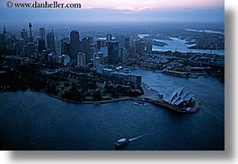 images/Australia/Sydney/Cityscapes/Nite/cityscape-opera_house-nite-areial.jpg