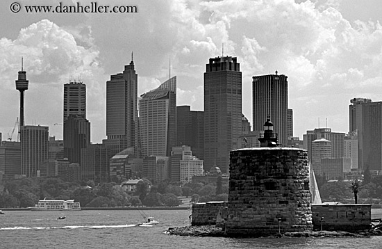 sydney-cityscape-bw-03.jpg