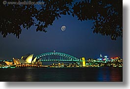 images/Australia/Sydney/HarborBridge/bridge-n-moon-opera_house-01.jpg