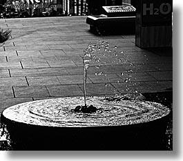 images/Australia/Sydney/Misc/bw-water_fountain-2.jpg