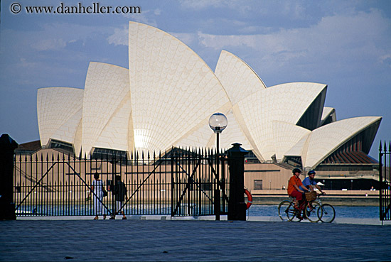 bikes-n-opera_house.jpg