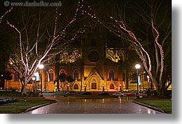 images/Australia/Sydney/StMarysCathedral/church-lights-nite-2.jpg