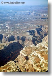 images/California/Aerials/aerial-view-of-dry-canyon-07.jpg