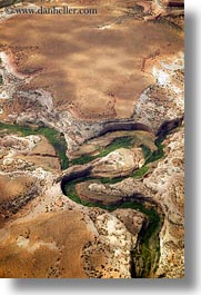 images/California/Aerials/aerial-view-of-dry-canyon-18.jpg