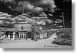images/California/Bodie/Exteriors/bodie08-bw.jpg