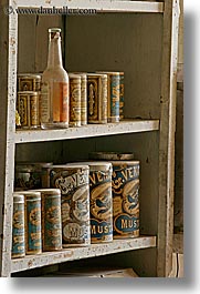 images/California/Bodie/Store/old-canned-food-1.jpg