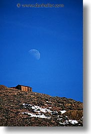 images/California/Bodie/Winter/moon-rise.jpg