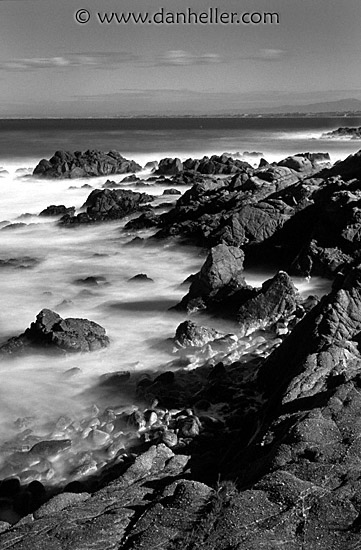 seashore-bw.jpg