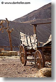 images/California/Calico/old-wagon-1.jpg