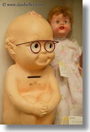 images/California/Cambria/baby-glasses-bank.jpg