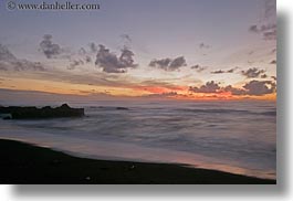 images/California/Cambria/beach-ocean-sunset-clouds-3.jpg