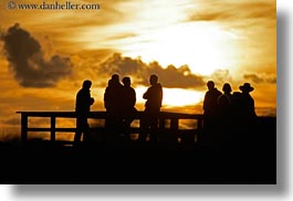 images/California/Cambria/ppl-silhouettes-n-sunset-w-clouds-3.jpg