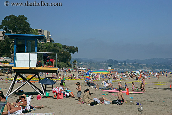 lifeguard-station-on-beach.jpg