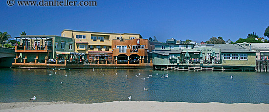 capitola-restaurants-on-water-01.jpg