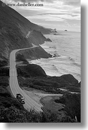 images/California/CoastalViews/Coastline/highway-n-rocky-coast-02.jpg